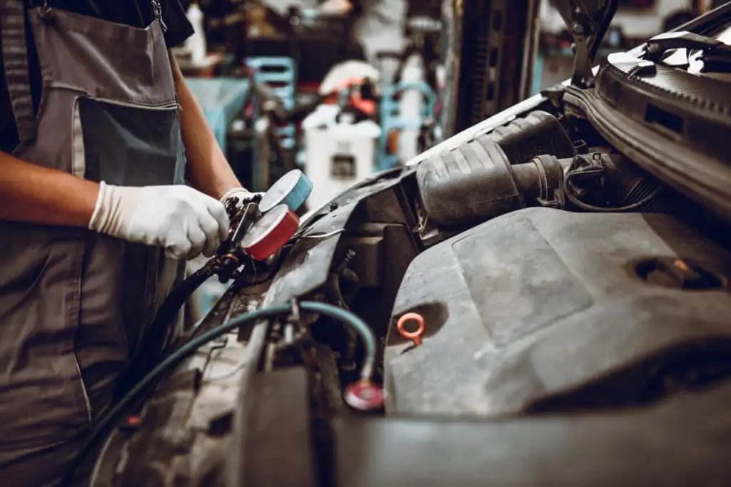 7 Common Car AC Problems and Solutions